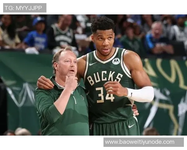 约维奇因右肘挫伤及皮肤裂伤被列为每日观察球员状态更新