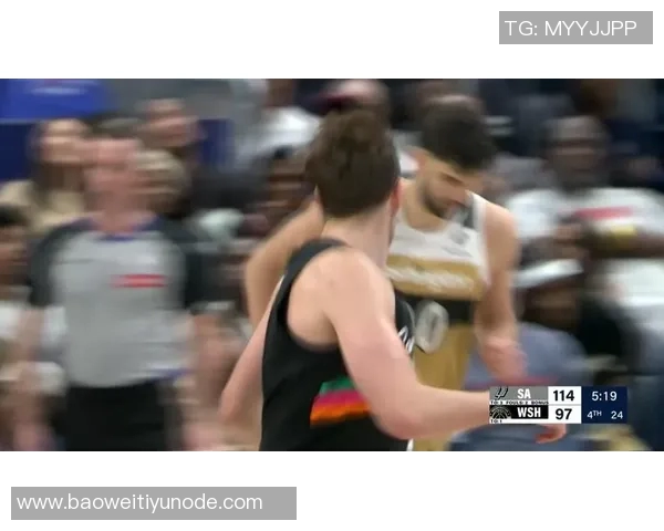 卡斯尔称赞科内特在攻防两端表现出色并展现出卓越沟通能力