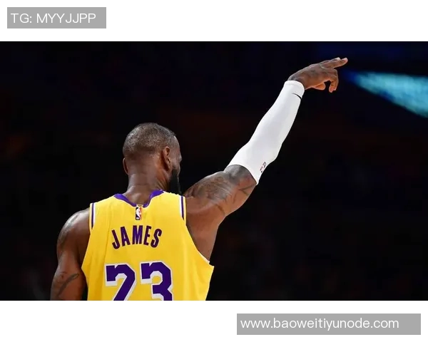 詹姆斯本赛季出手次数与使用率双双创生涯新低湖人队面临挑战 詹姆斯本赛季出手次数与使用率双双创生涯新低湖人队面临挑战